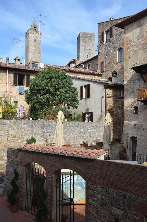 Il Nido Di Anna Hotell San Gimignano Exteriör bild